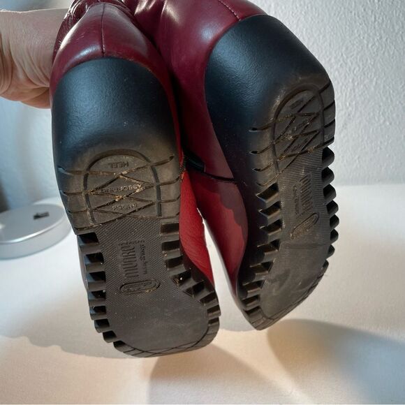MUNRO beet red ankle boots 9 - Picture 2 of 6